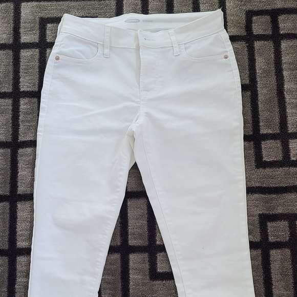 Old Navy Denim - OLD NAVY ladies SUPER SKINNY white Jeans size 4